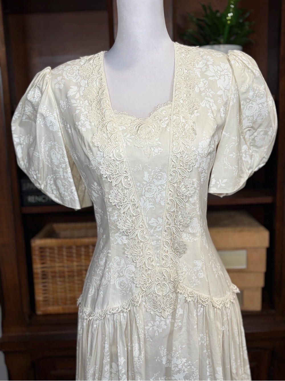 Vintage Scott McClintock Ivory Floral Lace Puff Sleeve Drop Waist Dress S Praire - Picture 3 of 16